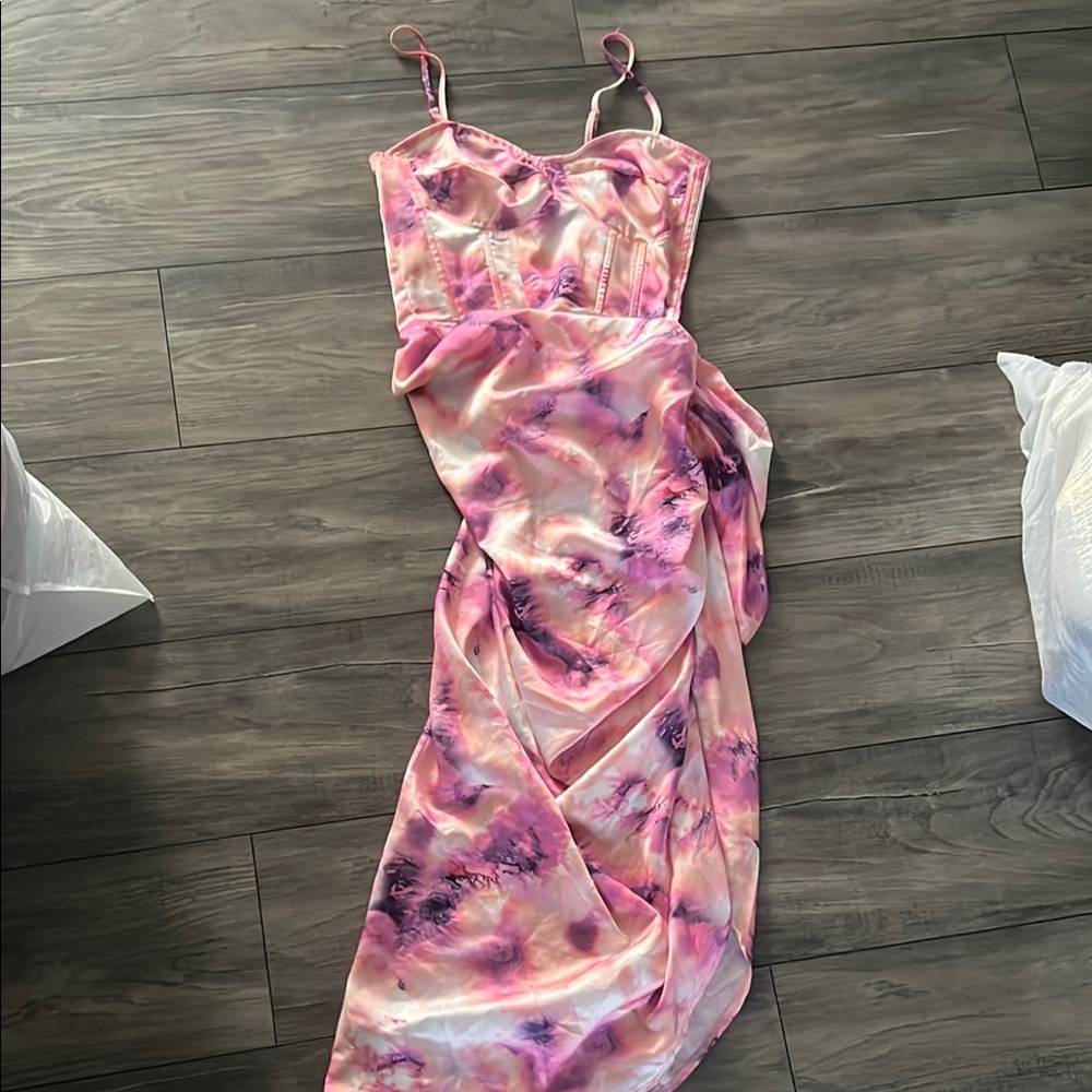 Elegant Pink Tie-Dye Dress